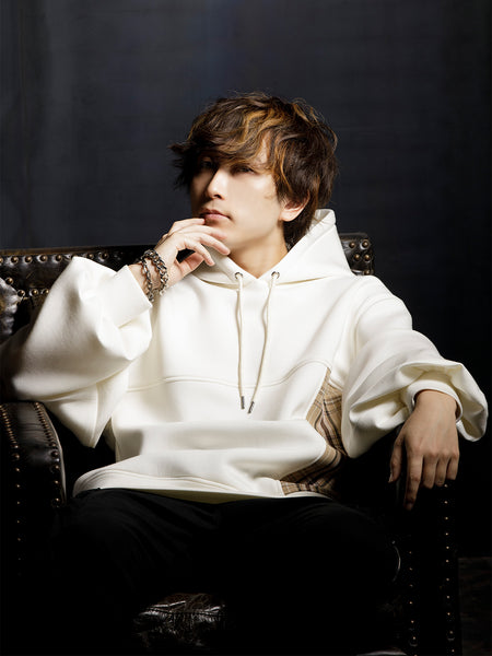 Big Hoodie [ White ] × YOSHIKI NAKAJIMA – TRUE Self