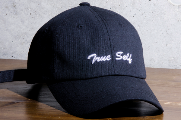 TRUE Self 标志帽 【白色】