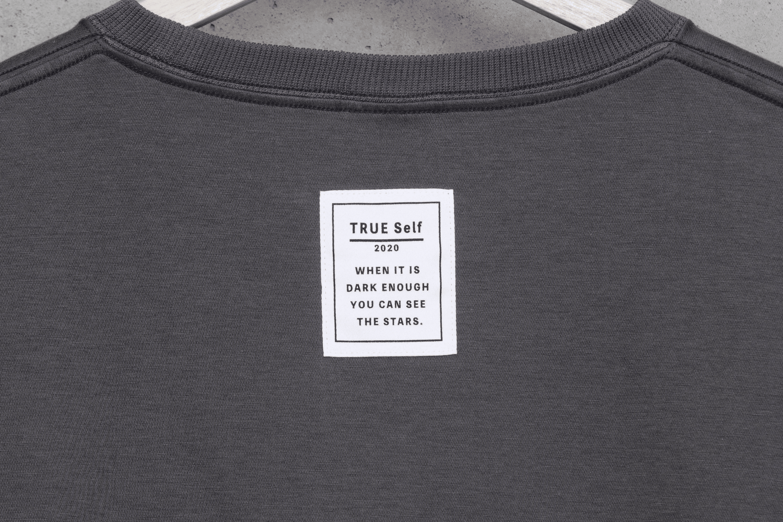 Nシリーズ:グラフィックTシャツ【グレー】 – TRUE Self Nシリーズ:グラフィックTシャツ【グレー】 – TRUE Self
